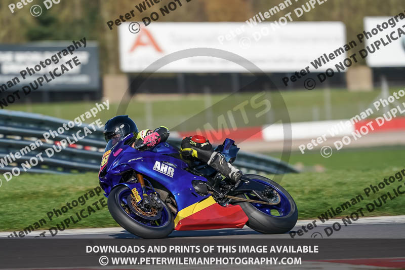 donington no limits trackday;donington park photographs;donington trackday photographs;no limits trackdays;peter wileman photography;trackday digital images;trackday photos